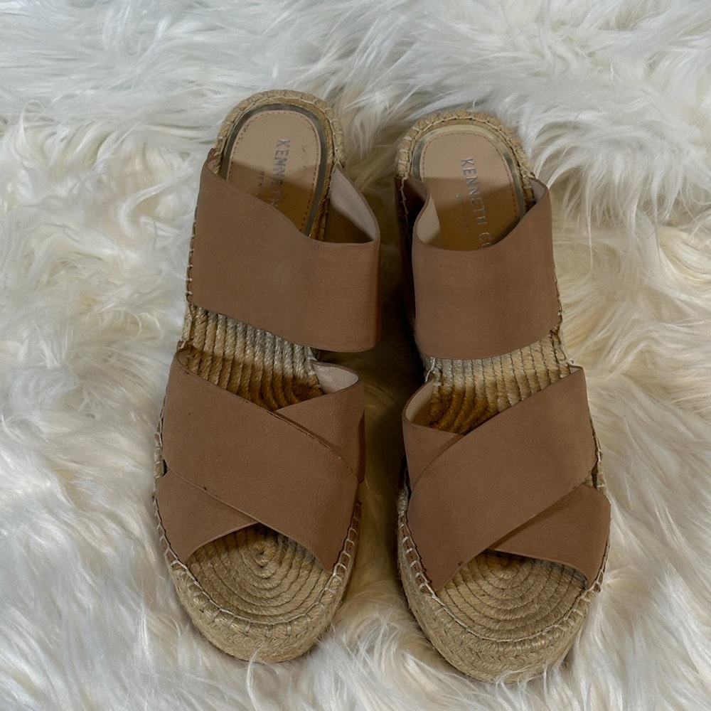 Kenneth Cole Sandals